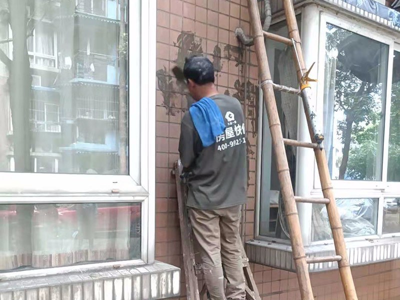 想增加外墙使用寿命吗？那就想了解下老房子外墙粉刷秘诀吧！施工公司